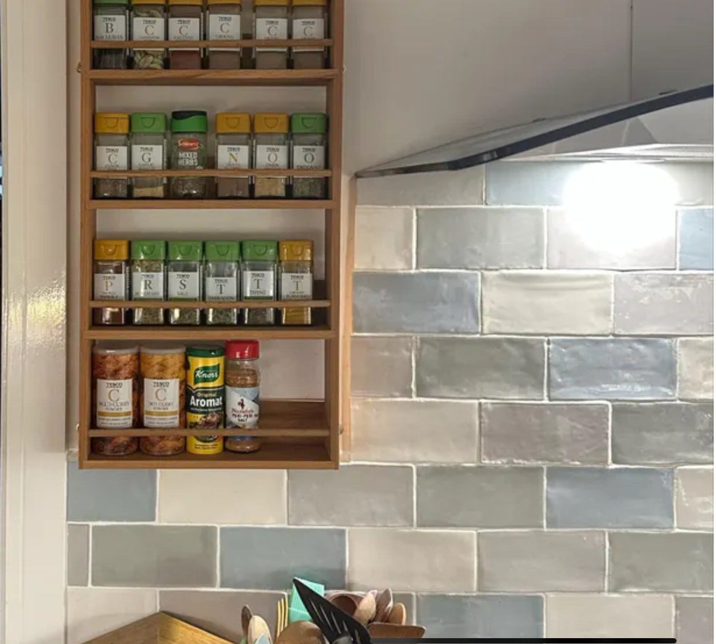 Spice Racks Suitable for Cupboard Mounting